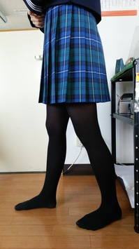 制服のスカートの長さ.jpg