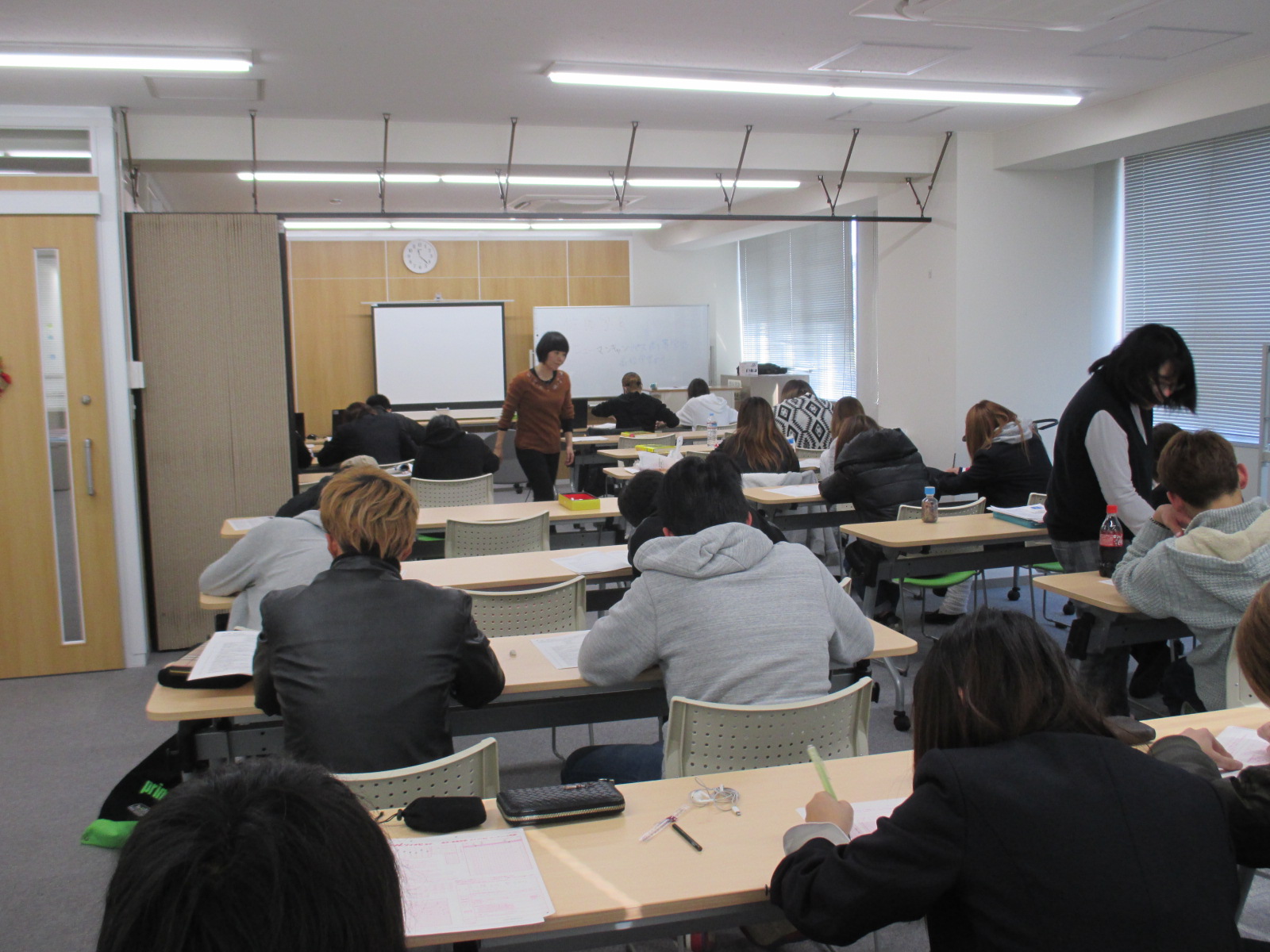 http://www.hchs.ed.jp/campus/takamatsu/images/12-15%20%E7%B7%8F%E5%90%88sc%E2%91%A1007.JPG