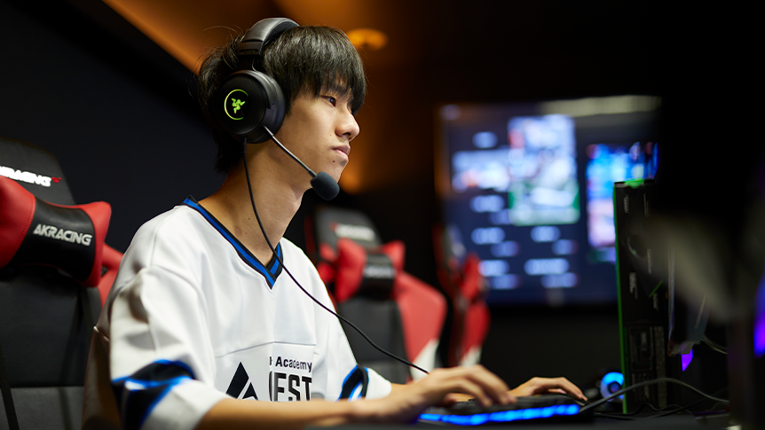 eスポーツ体験レッスンのメインビジュアル