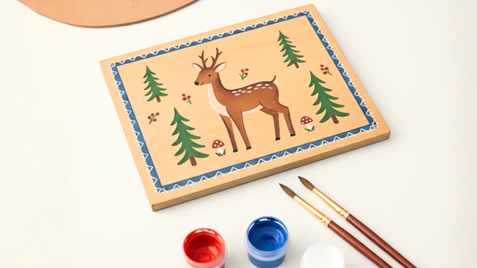 木材に描く、絵の具と色で広がる、表現する楽しさ。「生活を彩るアート」トールペイントで、楽しみながら作画スキルを身につけよう！