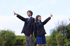 これからの進路に向かう生徒たち