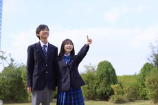 新しい進路へ踏み出す生徒たち