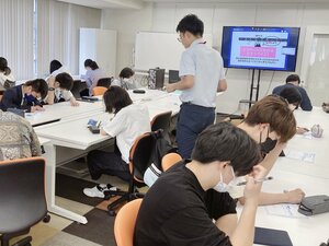 【秋葉原東】高校3年生のLHRの様子をちらっとご紹介