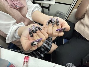 【秋葉原東】楽しそうな日常の1コマ♪「メイク」編