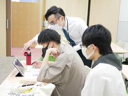 【秋葉原】東京造形大学と女子美術大学で実技なし受験ができる学科と選考方法