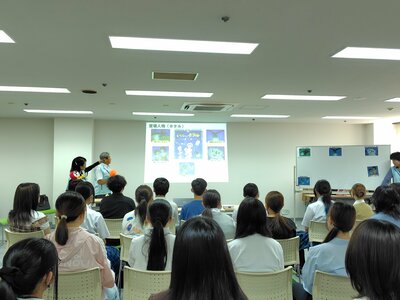 【浜松】「とべないホタル」から学ぶ思いやりと個性の尊重