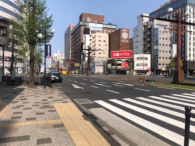 【鹿児島】玄関あけたらこんな感じで先生はまってます！