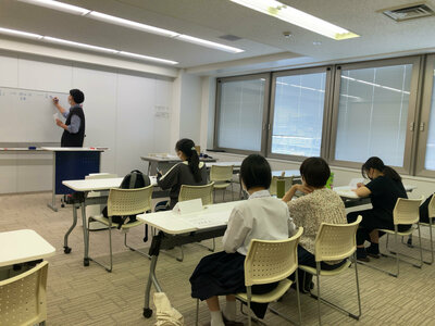 【柏】中学生対象！心理体験授業を実施しました。