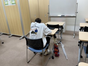 進学コース背中.jpg