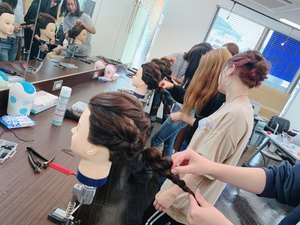 【神戸】冬のヘアアレンジ☆クルリンパっ！！