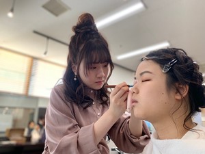 神戸★キレイになれるヘアメイクサロン体験★（コスメのプレゼント付）