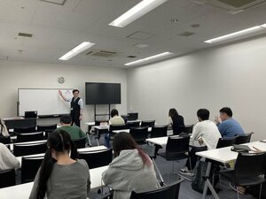 【神戸三宮】ホームルーム授業にて、避難訓練　時々　演出🙄😳？