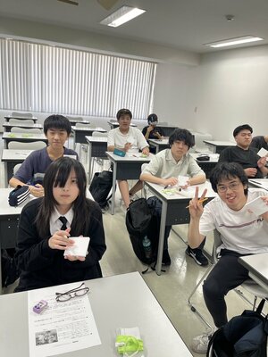 【神戸三宮】スクーリング★美術授業でパラパラ漫画を作りました！