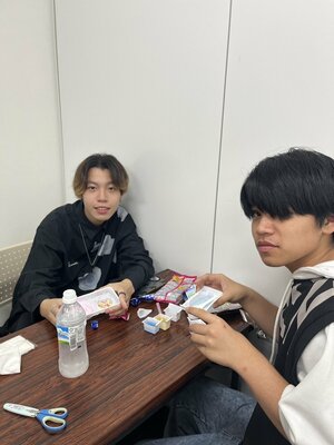 【神戸三宮】休み時間のひとコマ😊ねるねるねるね大会が開催！？