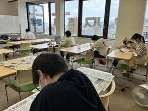 ある日の午前新聞感想コン.jpg