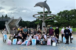 美ら海水族館集合写真.jpg