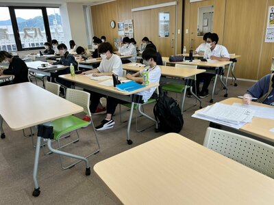 【高知】テスト対策勉強がんばっています！