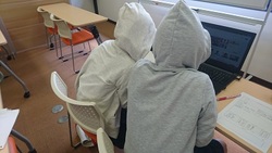 今日の学校の様子は...