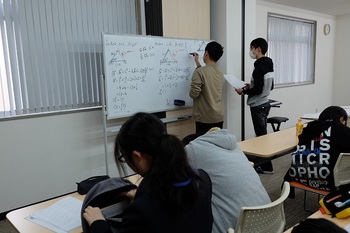 【熊本】試験対策の授業を行っています！