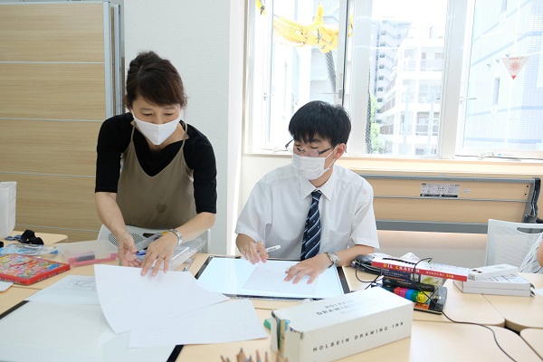 熊本 マンガイラスト マンガ作成中 熊本校 通信制高校のヒューマンキャンパス高校