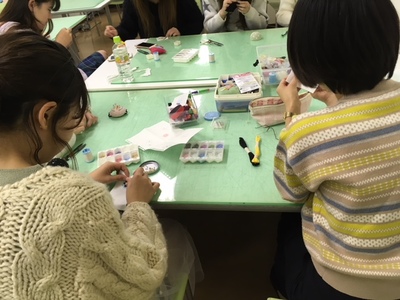 【名古屋第二】ファッションコース・ビーズ刺繍の授業✿