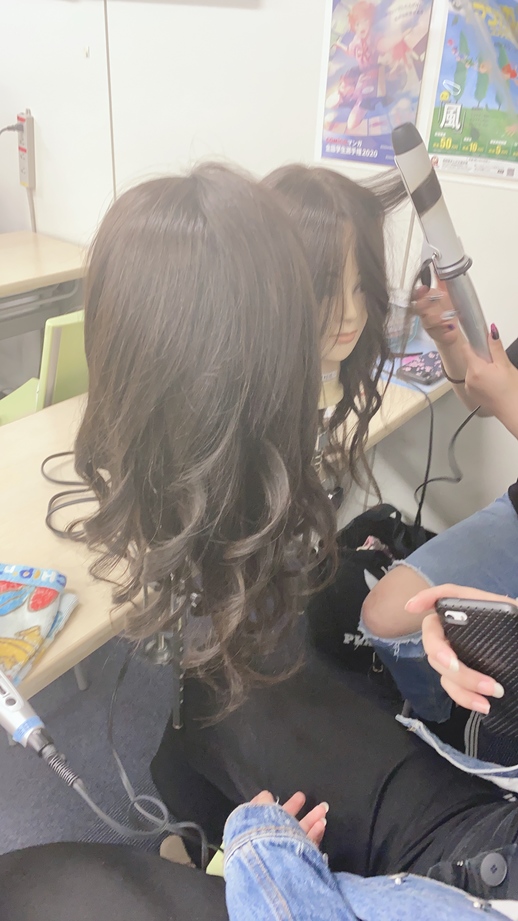 【名古屋第二】ヘアメイクの授業を覗きにいってきました(´,,•ω•,,｀)◝