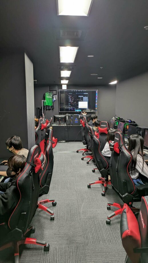 eスポーツ授業３.jpg