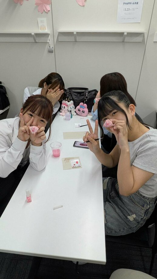 【名古屋駅前】♡メイク・美容専攻💄またまたネイル授業にお邪魔しました🎵