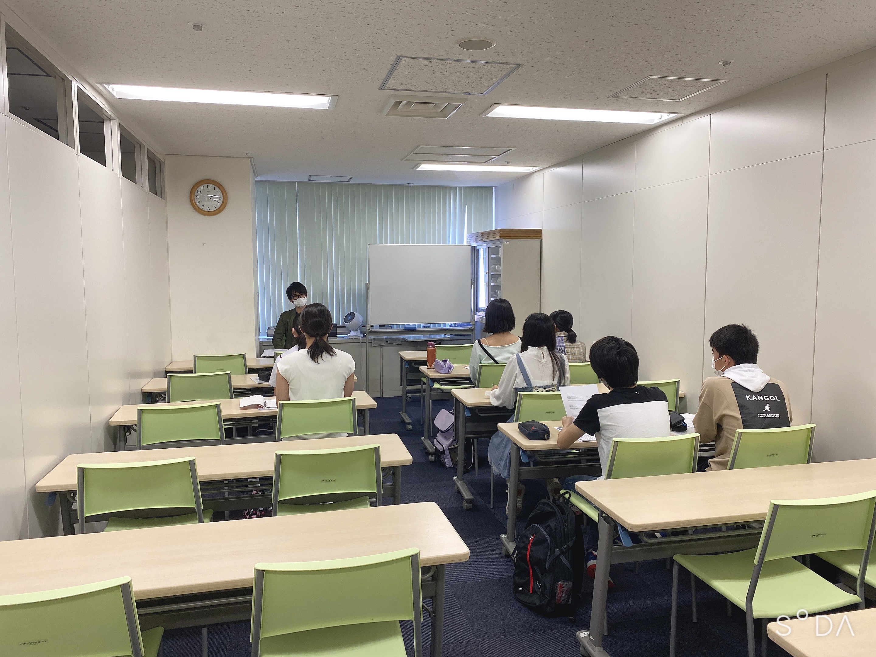 https://www.hchs.ed.jp/campus/nagoya/images/%E5%85%A8%E4%BD%93%E5%86%99%E7%9C%9F%20seitare.jpeg