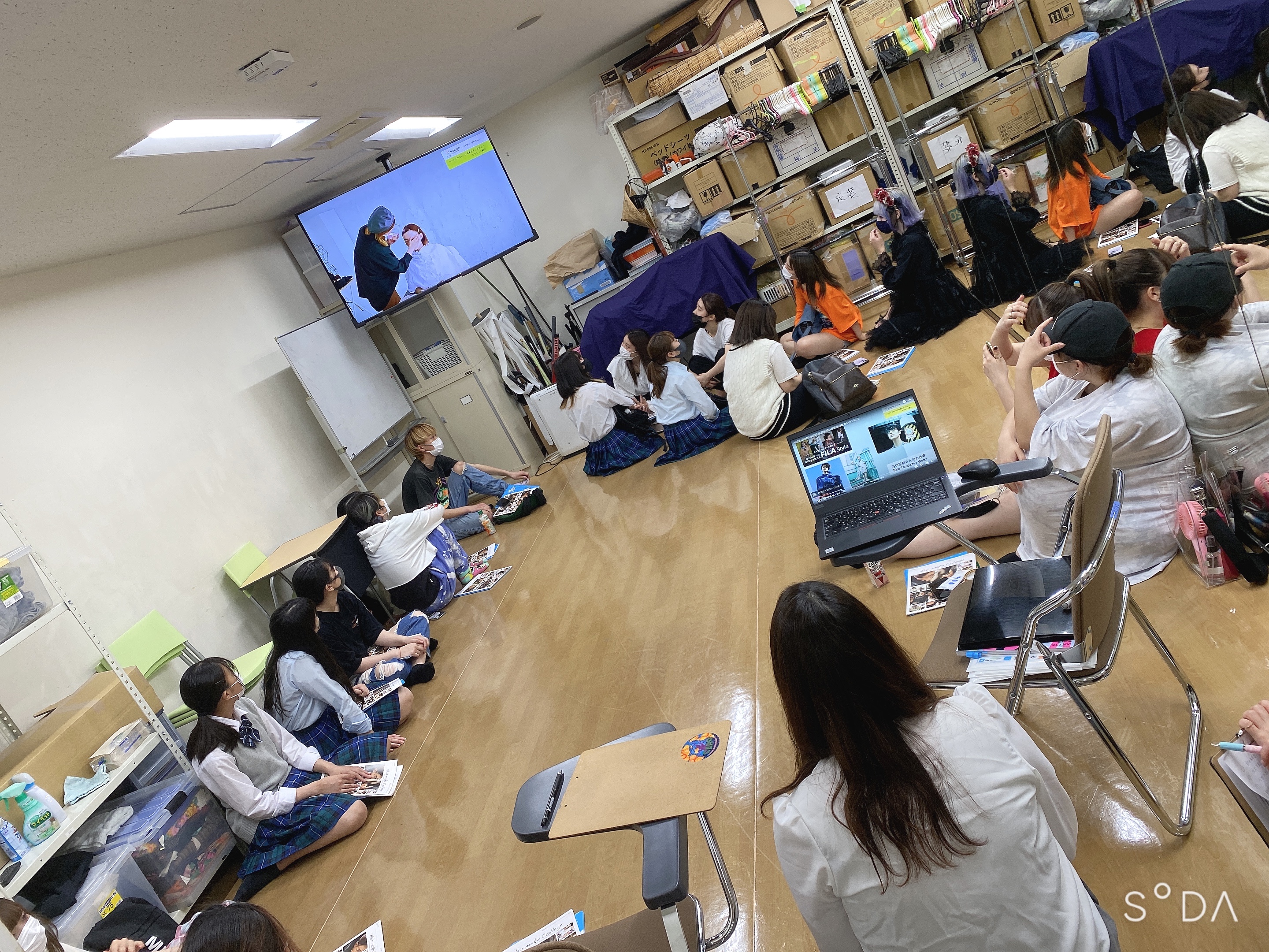 https://www.hchs.ed.jp/campus/nagoya/images/0610%E3%80%80%E5%86%85%E9%83%A8%E9%80%B2%E5%AD%A6%E8%AA%AC%E6%98%8E%E4%BC%9A%E2%91%A0.jpeg