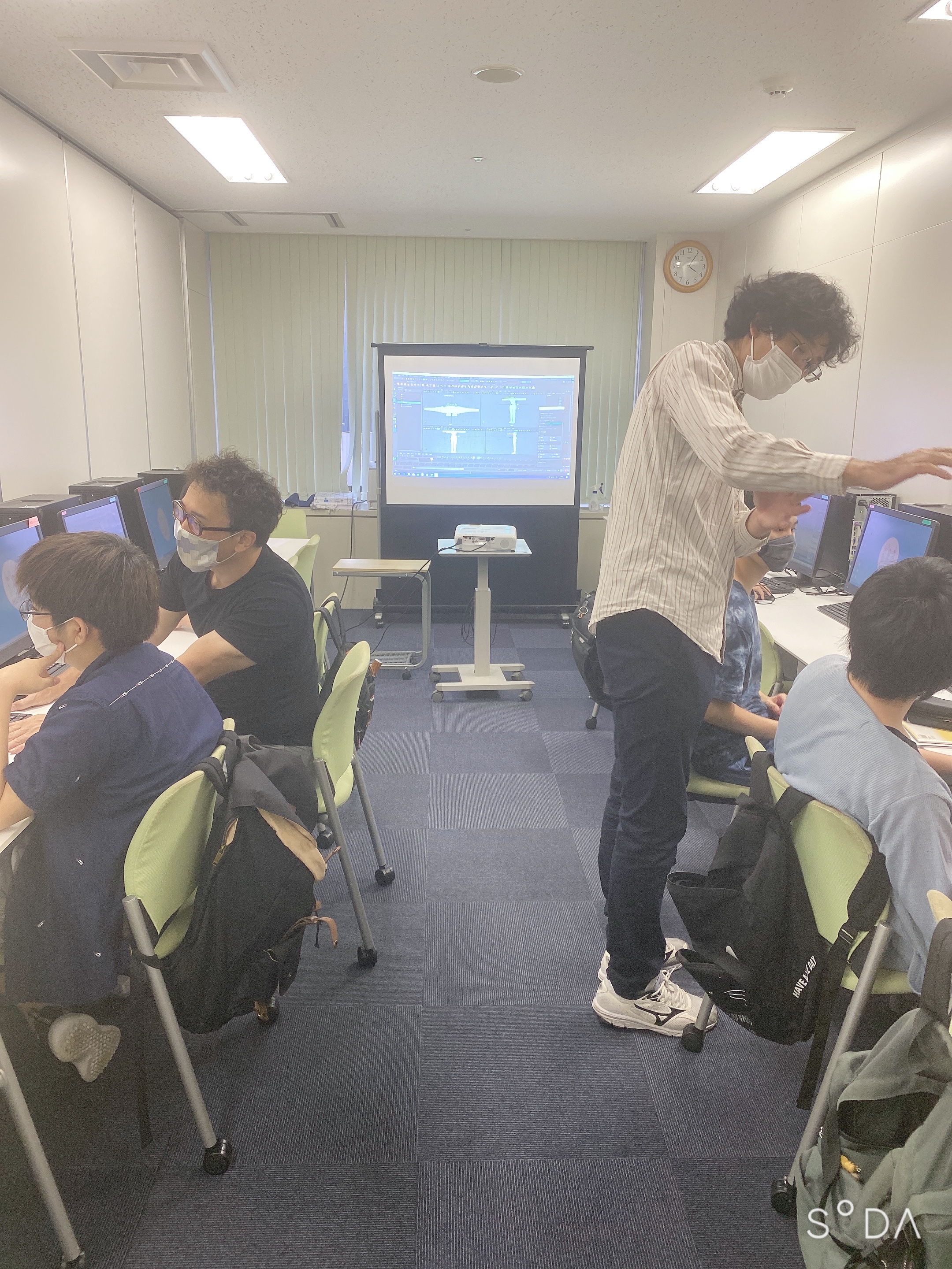 https://www.hchs.ed.jp/campus/nagoya/images/GA%E3%80%80%E5%85%88%E7%94%9F%E6%8C%87%E5%B0%8E%E4%B8%AD.jpeg