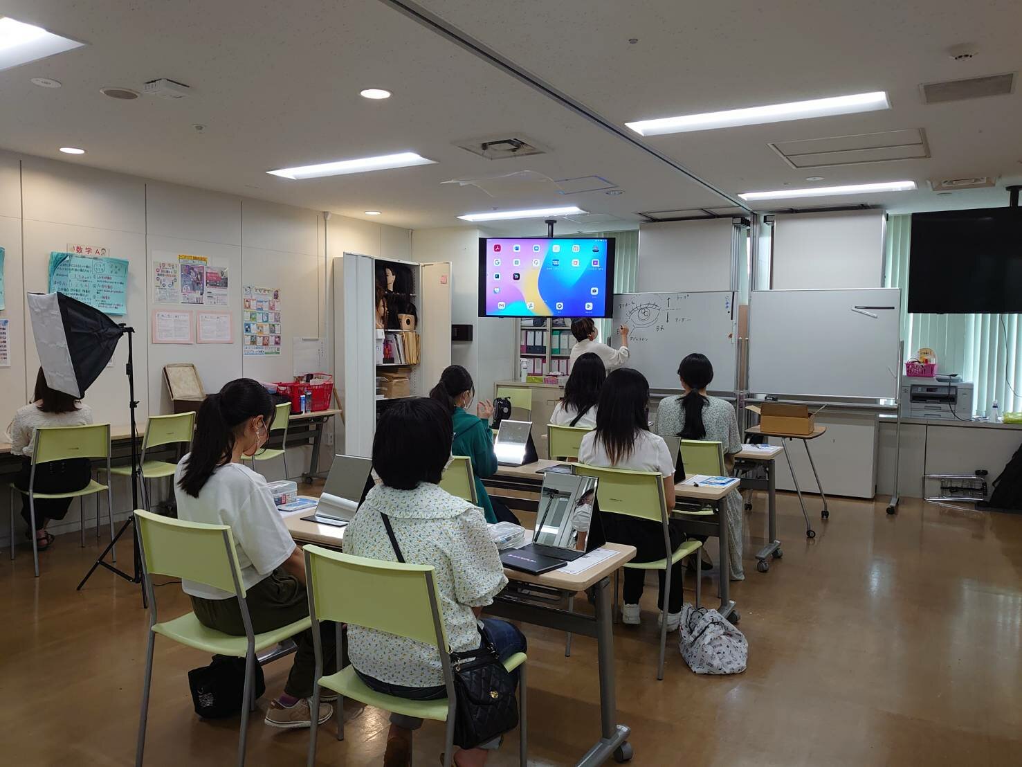 https://www.hchs.ed.jp/campus/nagoya/images/line_oa_chat_220825_150108.jpg
