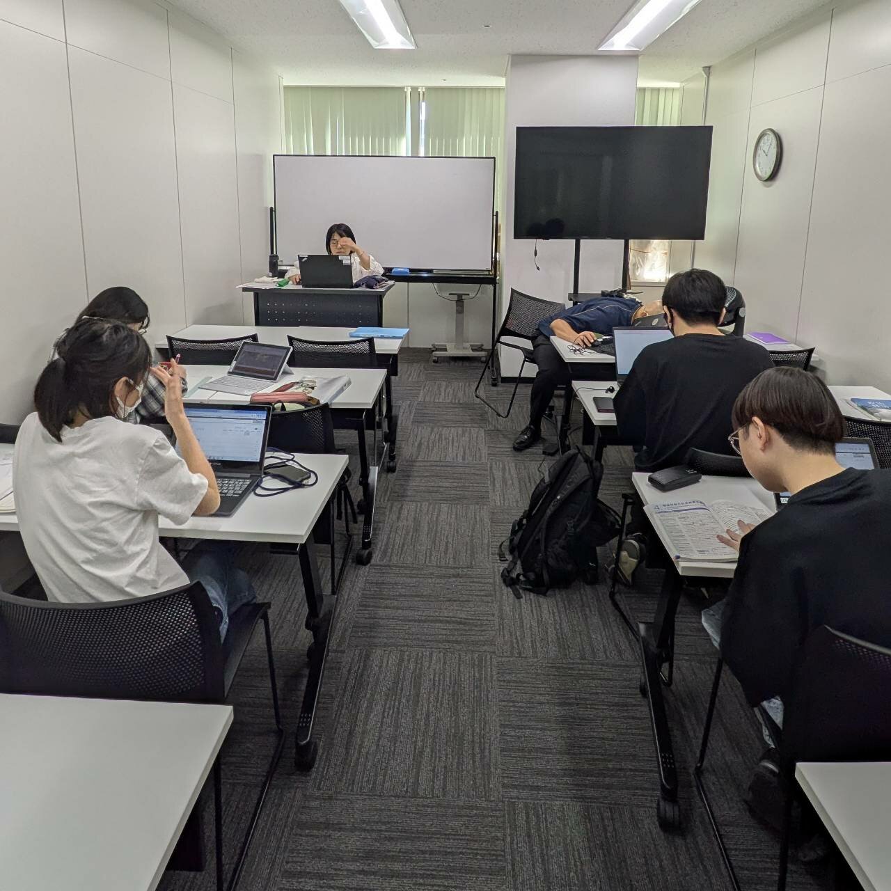 https://www.hchs.ed.jp/campus/nagoya/images/line_oa_chat_251010_142842.jpg