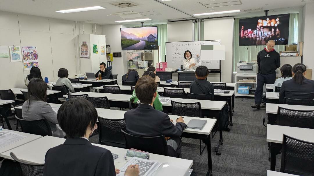 https://www.hchs.ed.jp/campus/nagoya/images/line_oa_chat_260415_142851.jpg