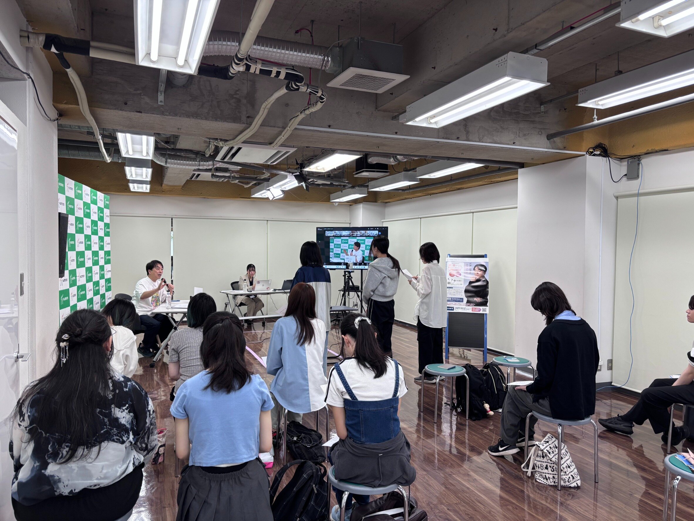 https://www.hchs.ed.jp/campus/nagoya/images/line_oa_chat_260625_114836.jpg