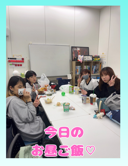 【沖縄・那覇】授業終わりはみんなでランチ～♡