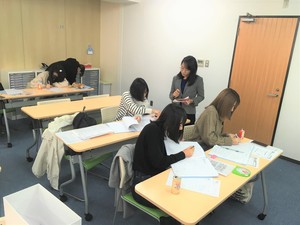 【岡山】数学基礎の授業風景