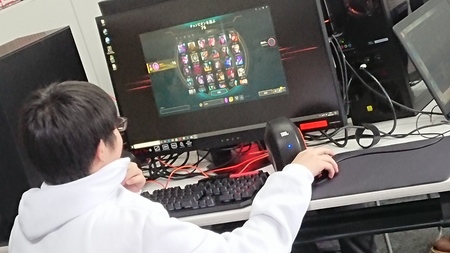 高校ブログ_LOL2.jpg