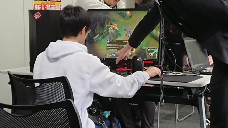 高校ブログ_LOL3.jpg