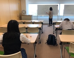 【大宮】☆今日は数学のレポート授業☆