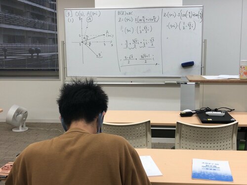 【なんば】AI大学進学コースの授業の様子☆