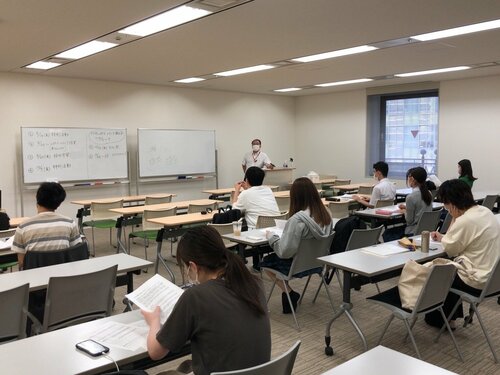 【なんば】進学コースのホームルーム📒