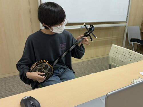 【なんば】大阪と沖縄をつなぐ三線の音🌺