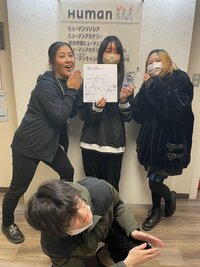line_oa_chat_241216_134056_group_3.jpg