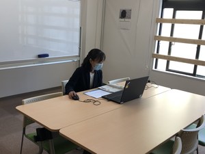 【札幌大通】パソコンに夢中な先生方！！