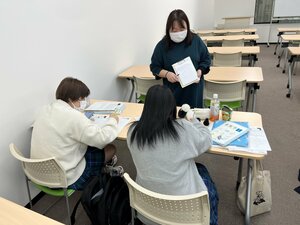 【札幌大通】レポート頑張っています！