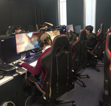 eスポ授業4月②.jpg