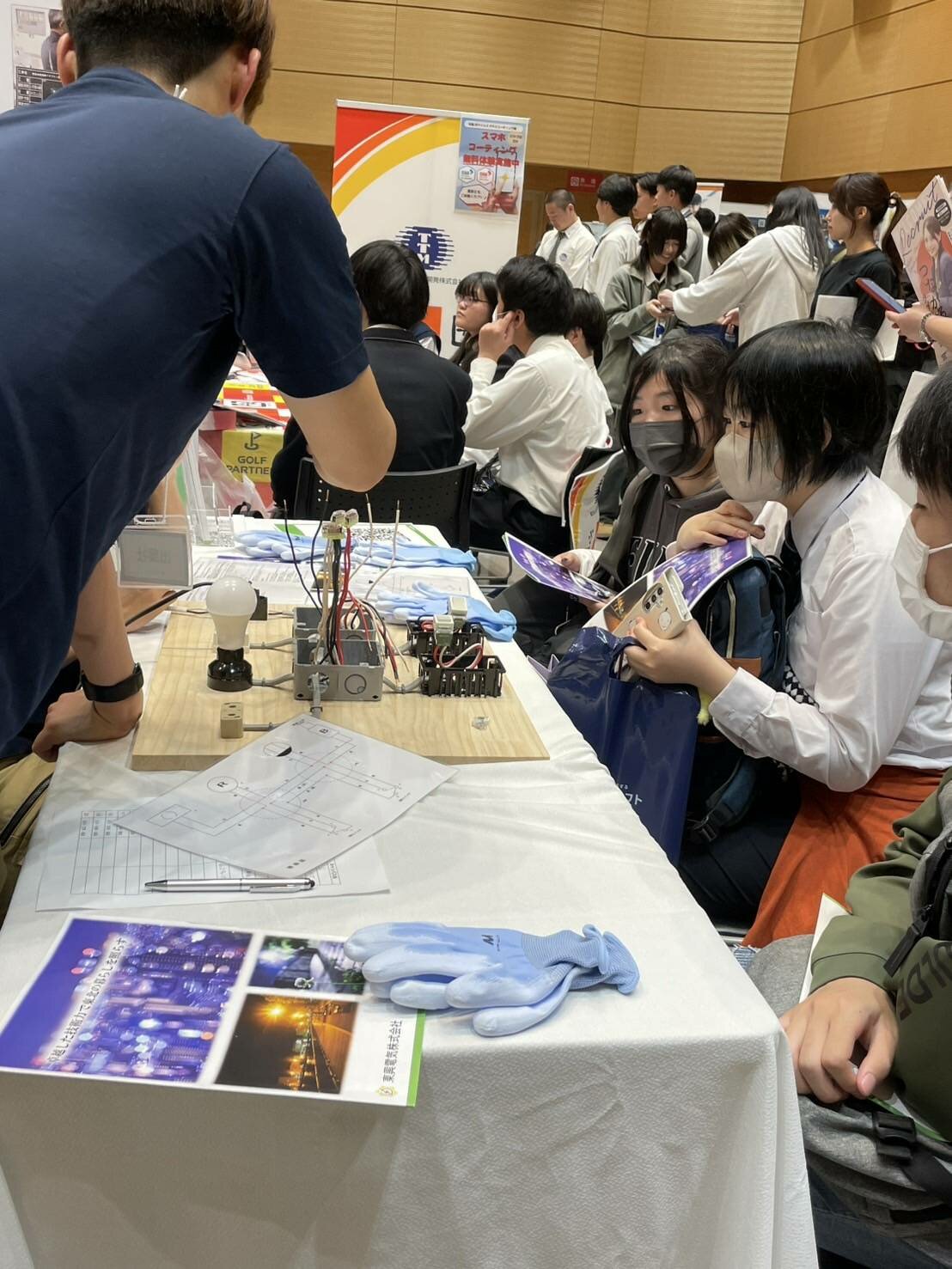 https://www.hchs.ed.jp/campus/sendai/images/48978_0.jpg