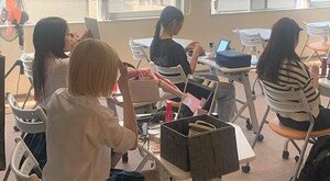 【高松】メイクの授業やってます💄🎈