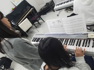 【保育】ピアノの授業の様子^^